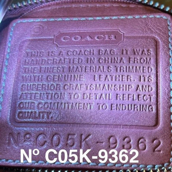 🌟SOLD🌟 Coach Vintage Signature Slim Duffel Brown/Khaki Crossbody Bag EUC - Picture 2 of 16